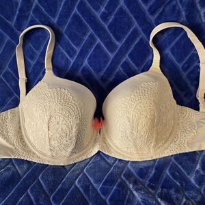 Victoria Secret -- Body By Victoria -- Lined Demi